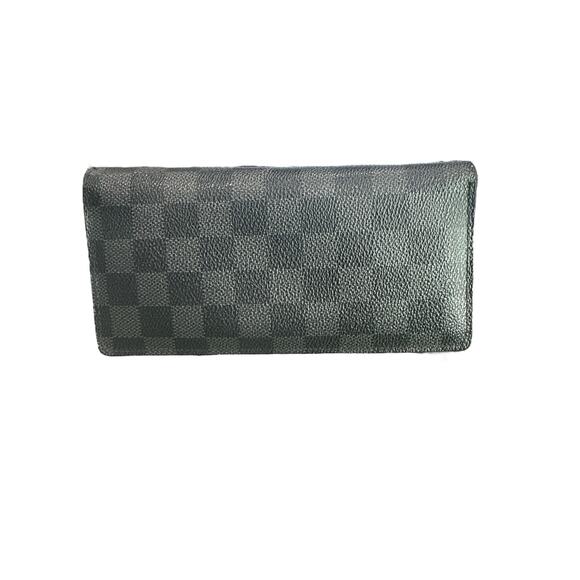 321. Louis Vuitton Damier Graphite Brazzaville Wallet - Picture 1 of 8